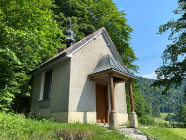 Lungern Şatosu Kilisesi veya St. Chapel Kilisesi Kardeş Klaus - Obwalden Kantonu, İsviçre (Burgkapelle Lungern oder Kapelle hl. Kardeş Klaus - Kanton Obwald, Schweiz)