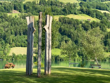 Lungern Adası, Lungern Gölü ya da Lungerensee Kantonu - İsviçre Obwalden Kantonu (Inseli Lungern aus der Vogelperspective am Lungernsee - Kanton Obwald, Schweiz)
