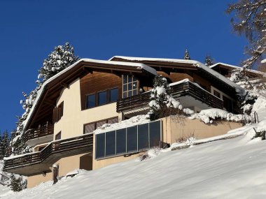 İsviçre 'nin kışlık turizm beldesi Davos - İsviçre Grison Kantonu, İsviçre (Kanton Graubuenden, Schweiz)