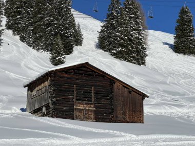 İsviçre 'nin Alp bölgesi turizm beldesi Davos - İsviçre' nin Grison Kantonu (Kanton Graubuenden, Schweiz)