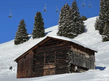 İsviçre 'nin Alp bölgesi turizm beldesi Davos - İsviçre' nin Grison Kantonu (Kanton Graubuenden, Schweiz)