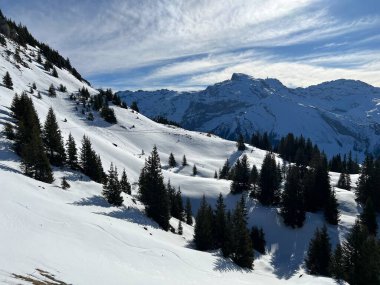 Engelberg turizm beldesi - İsviçre 'nin Obwalden Kantonu (Kanton Obwald, Schweiz)