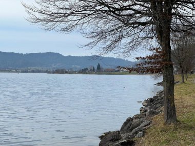 İsviçre subalpin gölü bkz. Agerisee veya Ageri Gölü (Aegeri Gölü) - İsviçre 'nin Zug Kantonu - (Agerisee oder Aegerisee - Kanton Zug, Schweiz)