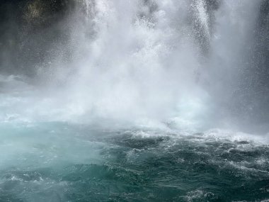 Şelale Topoljski Buk veya Krcic Şelalesi (Knin, Hırvatistan) - Wasserfall Topoljski Buk oder Krcicfall (Knin, Kroatien) - Vodopad Topoljski buk, Slap Krcic ili Veliki şaplak (Knin, Hrvatska)