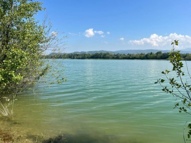 Sveta Nedelja Gölü veya Rakitje Gölü (Hırvatistan) - Umjetno jezero Rakitje ili umjetna jezera Rakitje (Finzula, Votok, Nadolez, Jus ili Kec) Sveta Nedelja, Hrvatska