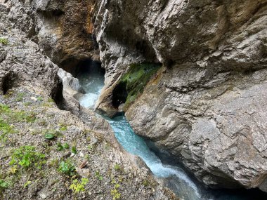Glacier Gorge Rosenlaui veya Rosenlauischlucht, İsviçre (UNESCO Dünya Mirası) - Gletscherschlucht Rosenlaui - Meiringen, Schweiz (Das UNESCO-Welterbe Swiss Alps Jungfrau-Aletsch)