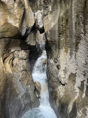 Glacier Gorge Rosenlaui veya Rosenlauischlucht, İsviçre (UNESCO Dünya Mirası) - Gletscherschlucht Rosenlaui - Meiringen, Schweiz (Das UNESCO-Welterbe Swiss Alps Jungfrau-Aletsch)