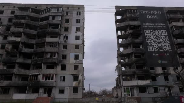 Borodyanka Ukrajina Vícepodlažní Budova Zničená Ruskou Balistickou Raketou Genocida Ukrajinských — Stock video
