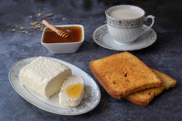 Creme Creme Manteiga Mel Pinheiro Para Café Manhã Turco — Fotografia de Stock