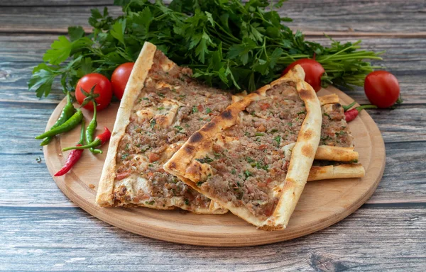 Comida Tradicional Turca Deliciosa Pide Con Carne Picada Nombre Turco — Foto de Stock