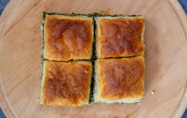 Turkisk Bricka Brei Herbed Cheese Bakverk Från Mugla Milas Region — Stockfoto