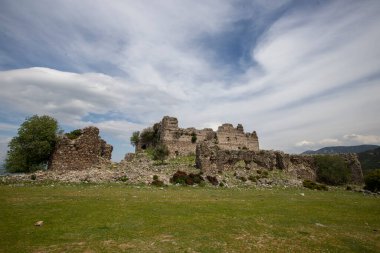 Eski kale; Yogurtcu Kalesi, Manisa - Türkiye