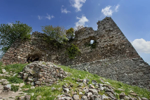 Eski kale; Yogurtcu Kalesi, Manisa - Türkiye