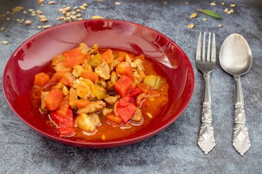 Türk mutfağı; havuç pirinç pilavı (Türkçe adı; Havuclu pilav)
