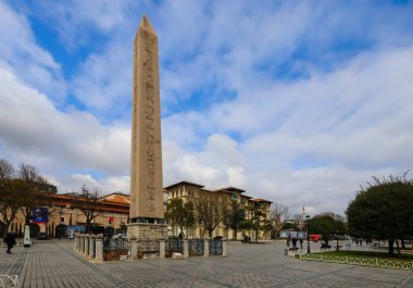 Türkiye - İstanbul 25 Şubat 2021 Sultanahmet Meydanı, dikilitaş.