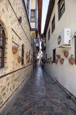 Antalya şehrinin iç kale bölgesinde dar sokaklar