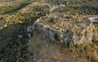 Becin Kalesi, Milas.