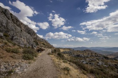 Burdur yakınlarındaki Sagalassos antik kenti. Roma şehrindeki Yukarı Agora kalıntıları..