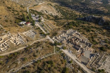 Burdur yakınlarındaki antik Sagalassos şehri. Roma şehrindeki harabeler. Sagalassos 'un İHA görüntüleri