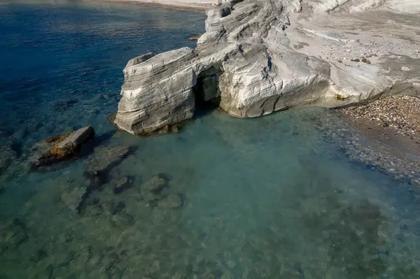 Alacati 'nin en güzel plajlarından biri, Delikli Körfezi plajı,