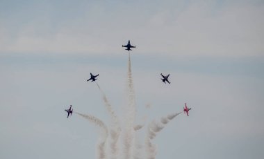 Türkiye / İzmir 09.Sep.2021 Türk yıldızlarının İzmir 'in düşman işgalinden kurtuluşunun kutlamalarında gösterileri.