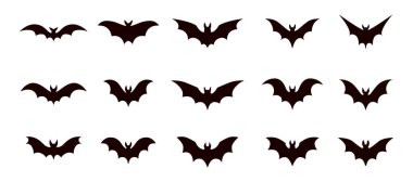 Beyaz arka planda farklı kanat şekilleri olan yarasa siluetleri. Değişik taslak biçimlere sahip basit grafik biçiminde koyu renkli uçan şekillerin toplanması