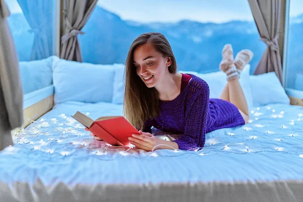 Young Beautiful Charming Happy Cute Smiling Romantic Woman Passionate Reading — Stock Photo, Image