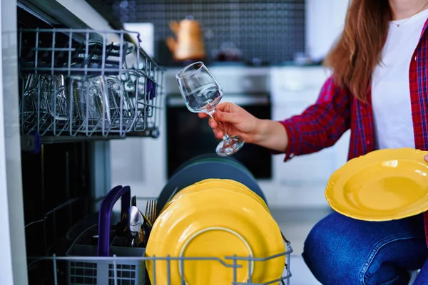 Housewife Woman Using Modern Dishwasher Washing Dishes Glasses Home Kitchen — Stock Photo, Image