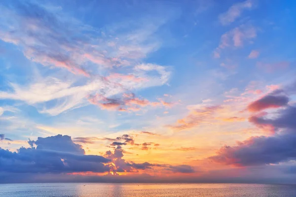 Landscape Peaceful Calm Sky Wallpaper Fluffy Clouds Sea — Stock Photo, Image