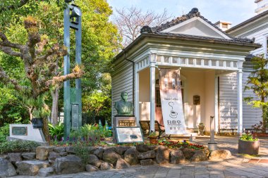 Nagasaki, kyushu - 13 Aralık 2021: Jiyu-tei Kafe ve Avrupa mimarisini Glover Garden 'da karıştıran çay evi, şef Jokichi Kusano' nun Japon mutfağının öncülerinden biri..