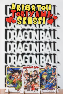 Japonya, Tokyo - 8 Mart 2024: İkonik manga, anime ve video oyunu serisinin yaratıcısı Akira Toriyama 'nın vefatının anısına yürekten bir şükran ifadesi..