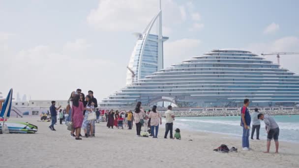 Dubai Uae January 2023 Many Tourists Different Countries Beach Dubai — Stok video
