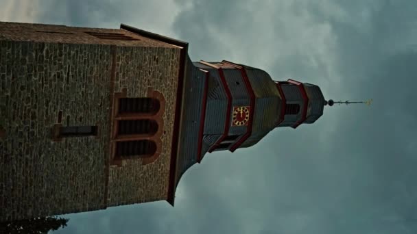 Protistan Kerk Tegen Achtergrond Van Nachtelijke Hemel Bliksem Storm Natuurverschijnselen — Stockvideo