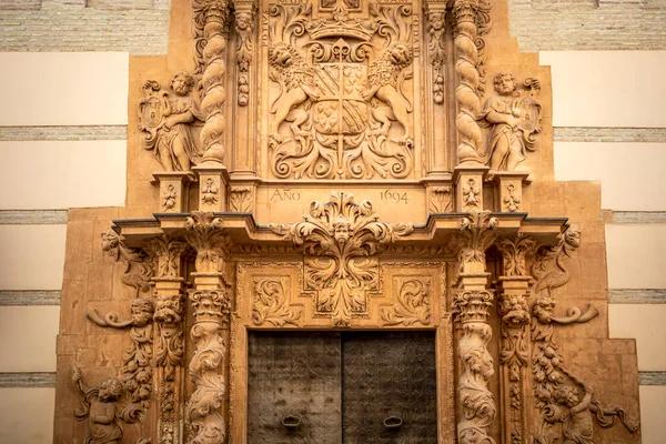 Szczegóły Monumentalnej Barokowej Fasady Pałacu Guevara Lorca Murcja Hiszpania Kolumnami — Zdjęcie stockowe
