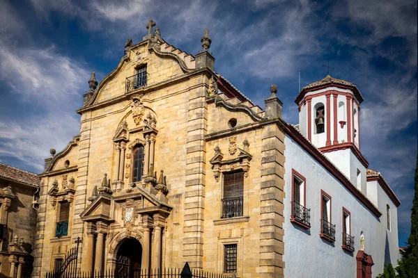 Gesamtansicht Der Fassade Der Kirche Santa Cecilia Und Nuestro Padre — Stockfoto