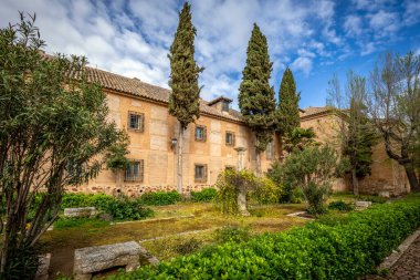 Parador Nacional de Almagro binasının bahçe kenarlarından biri, Ciudad Real, İspanya