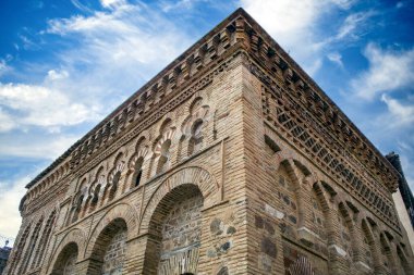 Toledo, Castilla la la Mancha, İspanya 'da 10. yüzyıldan kalma eski küçük bir cami.