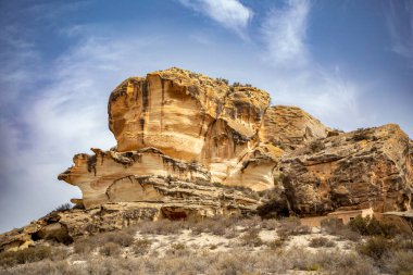 Farklı dönemlerden arkeolojik kalıntıların bulunduğu Castilla la la Mancha, İspanya, Albacete 'de Tolmo de Minateda' nın tuhaf kaya oluşumu