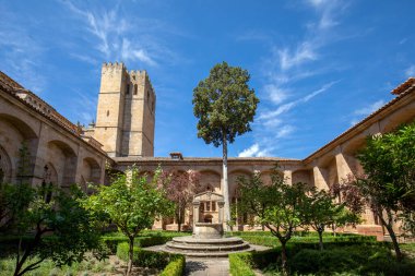 Sigenza Katedrali, Guadalajara, İspanya 'nın ortaçağ peyzajlı manastırı.