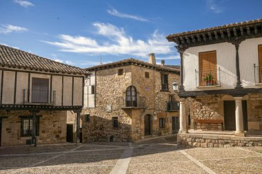 Eski Atienza, Guadalajara, Castilla-La Mancha, İspanya 'nın tarihi binaları, ortaçağ Pazar Meydanı' ndan