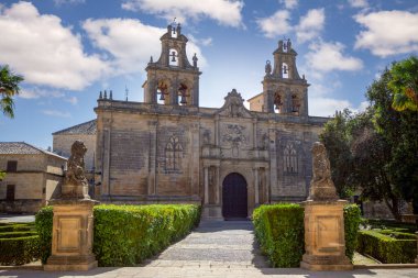 UNESCO 'nun miras şehri Ubeda, Jaen, Endülüs, İspanya' daki Santa Mara de los Realez Alczares Bazilikası