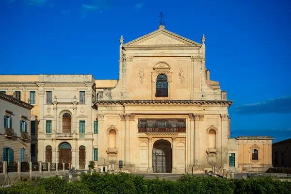 Noto, Sicilya 'daki Kurtarıcı Kilisesi cephesi, bir UNESCO Dünya Mirası Şehri..