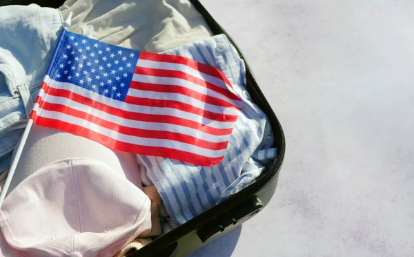 Utazás Amerikába Poggyász Amerikai Zászlóval Bevándorlási Koncepció Nyaralás — Stock Fotó