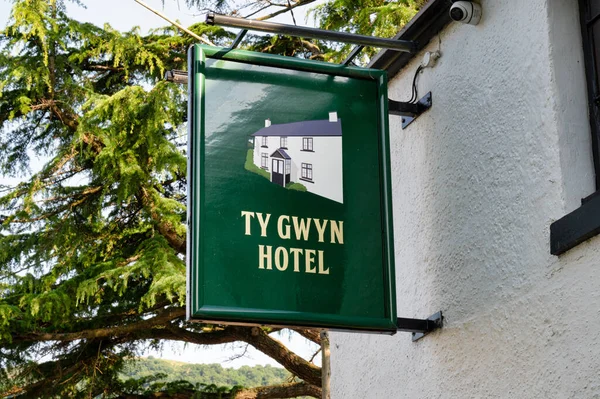 stock image Rowen, UK- July 16, 2022: The sign for Ty Gwyn Hotel and bar in the village of Rowen in nothern Wales.