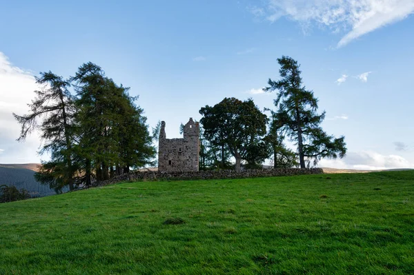 Die Ruinen Der Burg Knock Den Bergen Von Cairngorm Norden — Stockfoto