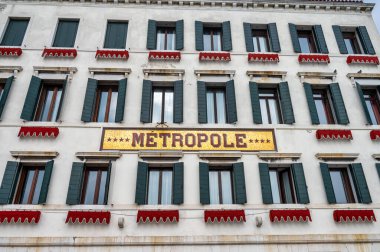 Venedik, İtalya... 24 Şubat 2023 Venedik Metropol Oteli.