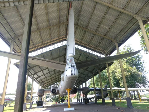 Yogyakarta Indonésia Julho 2022 Avião Guerra Obsoleto Exibição Museu Aeroespacial — Fotografia de Stock