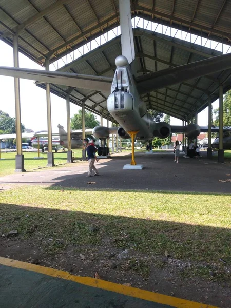 Yogyakarta Indonezja Lipiec 2022 Przestarzały Samolot Wojenny Wystawie Muzeum Lotnictwa — Zdjęcie stockowe