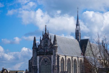 Hooglandse Kilisesi; Hollanda, Leiden 'deki geç dönem Gotik Bazilikası