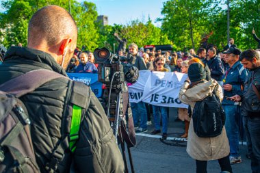 12 Mayıs 2023, Belgrad, Sırbistan, Belgrad okulunda ve Belgrad yakınlarındaki Mladenovac kentinde toplu katliamın yol açtığı şiddete karşı protesto